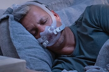 AirFit F30i - masque CPAP facial à connexion haute ResMed